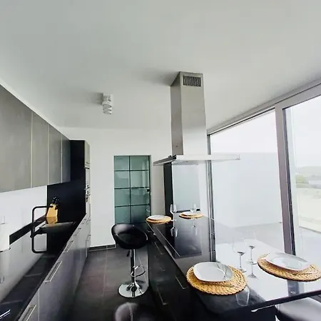 2 Bedrooms Penthouse In Center W Terrace&parking Appartement