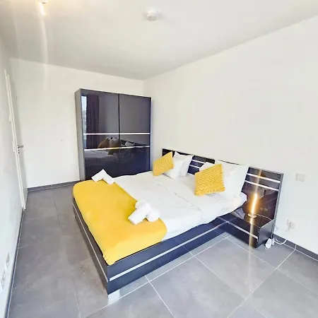 Appartement 2 Bedrooms Penthouse In Center W Terrace&parking