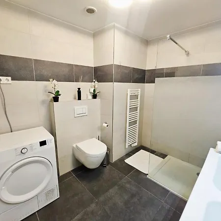 2 Bedrooms Penthouse In Center W Terrace&parking Appartement *