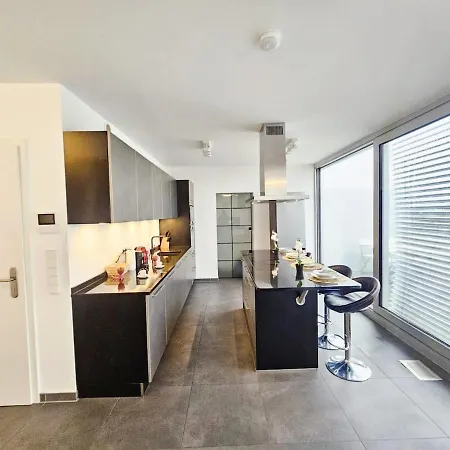 2 Bedrooms Penthouse In Center W Terrace&parking *