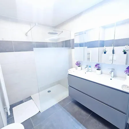 2 Bedrooms Penthouse In Center W Terrace&parking Appartement Luxemburg